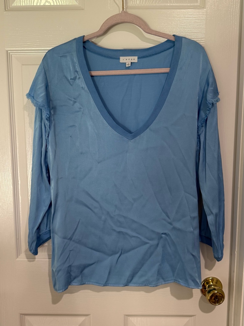 S’edgeLight Blue V-Neck Long Sleeve Tee